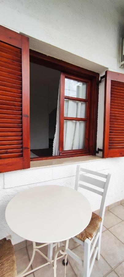 Keramos Hotell Zarós Exteriör bild